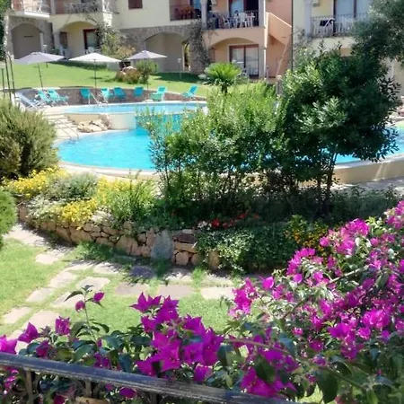 The Fantastic Residenza Badus 1 Bedroom Sleeps 4 No0811m Apartmán