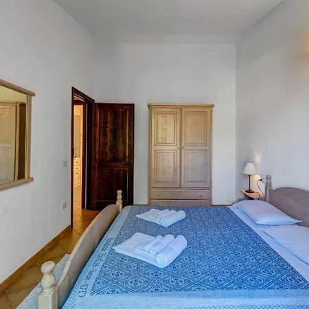 Apartmán The Fantastic Residenza Badus 1 Bedroom Sleeps 4 No0811m