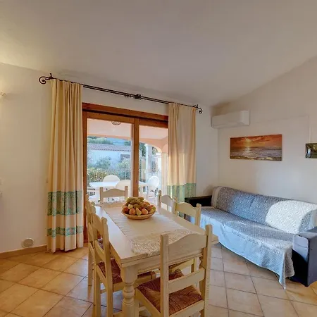 The Fantastic Residenza Badus 1 Bedroom Sleeps 4 No0811m Badesi