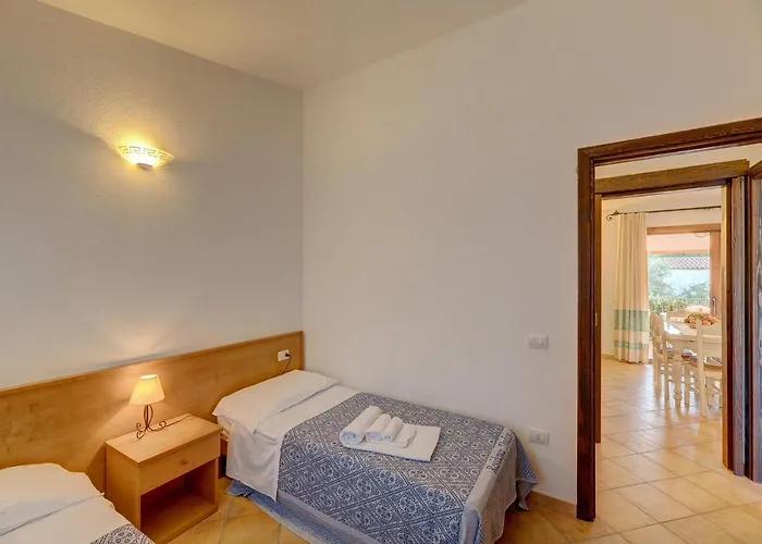The Fantastic Residenza Badus 1 Bedroom Sleeps 4 No0811m Badesi