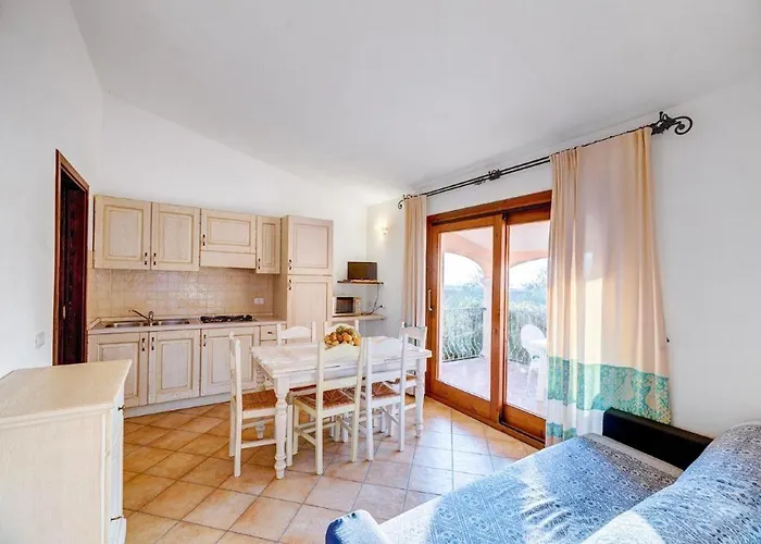 The Fantastic Residenza Badus 1 Bedroom Sleeps 4 No0811m Badesi