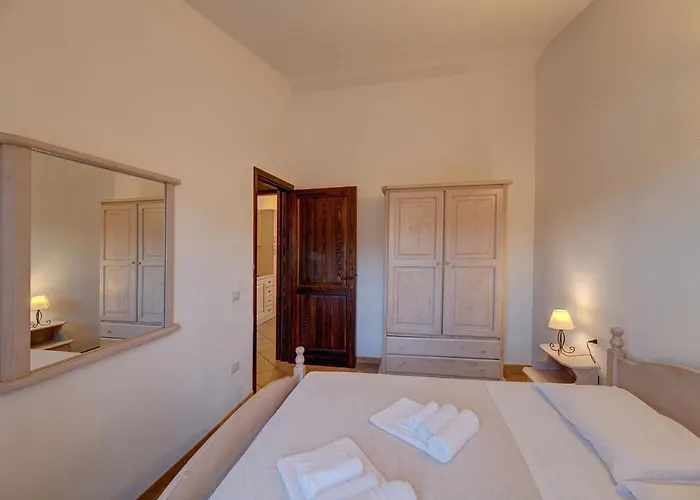 Apartamento The Fantastic Residenza Badus 1 Bedroom Sleeps 4 No0811m