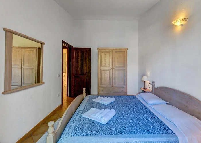 Apartamento The Fantastic Residenza Badus 1 Bedroom Sleeps 4 No0811m