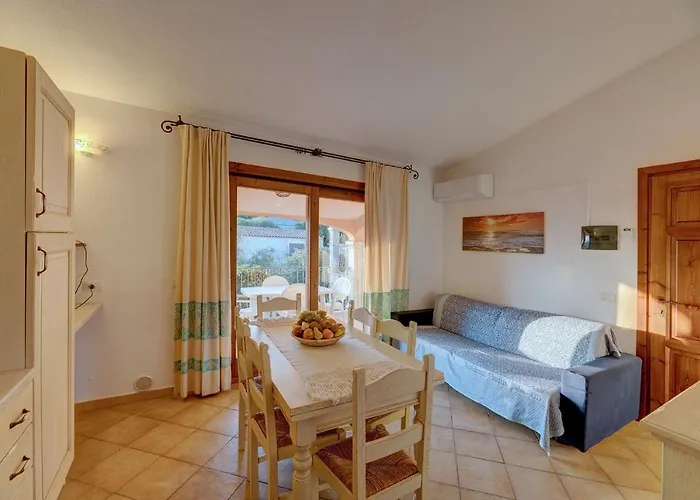 The Fantastic Residenza Badus 1 Bedroom Sleeps 4 No0811m Badesi
